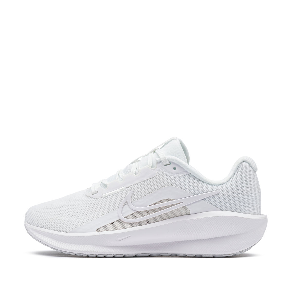 Adidași damă Nike Downshifter 13 FD6476-101 Nike Downshifter 13 Adidași damă FD6476-101