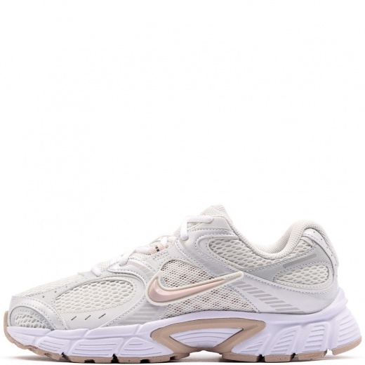 Nike V5 RNR Adidași damă HQ7901-110